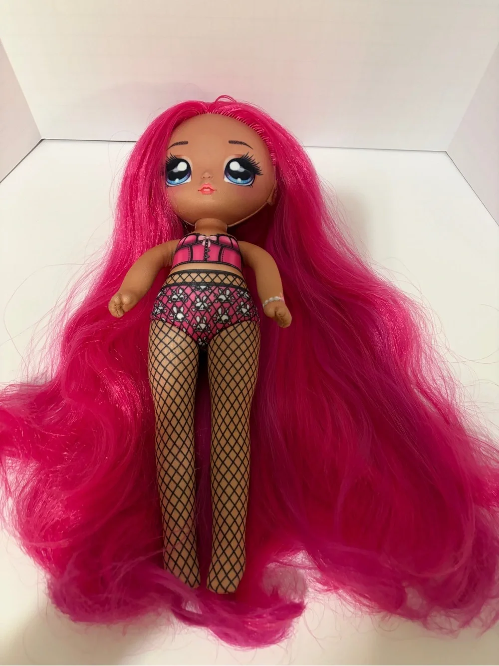 Na Na Na Surprise Teens Alex Heart Pink 11 Inch Doll MGA Fashion